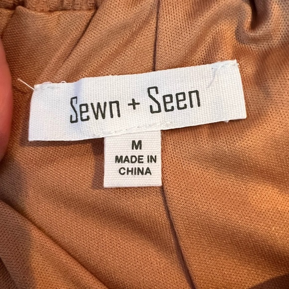 Sewn & Seen Women's Rust Orange Shorts, size medium, GUC, summer, casual - Picture 7 of 10